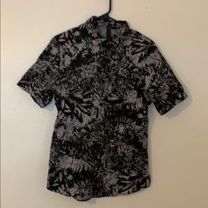 Lululemon Men’s Buttoned Shirt